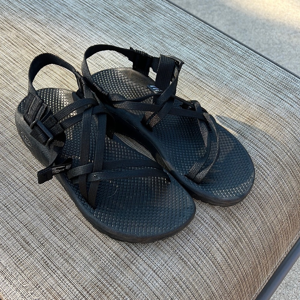 Chaco (women’s Zx/1 cloud) size 8